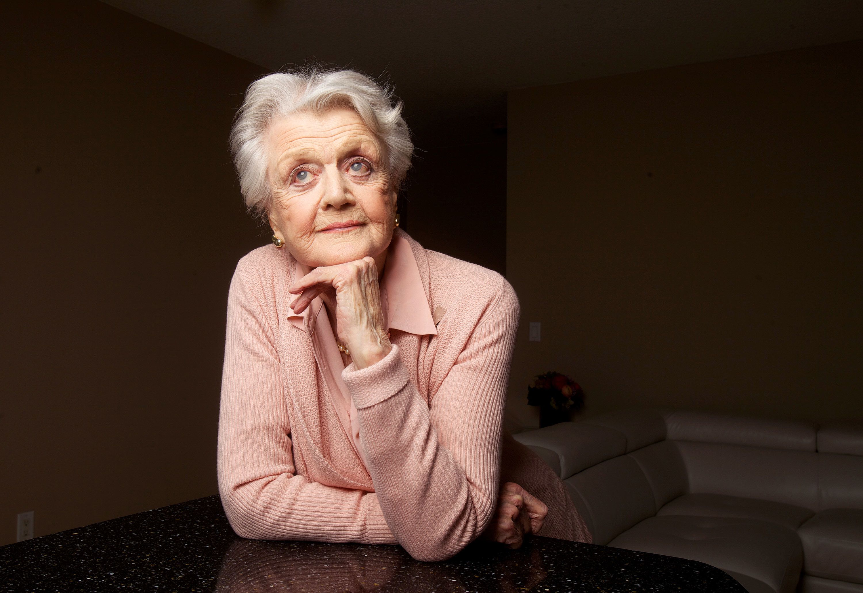 Broadway will dim its lights in tribute to 'Murder, She Wrote' star Angela Lansbury | CNN