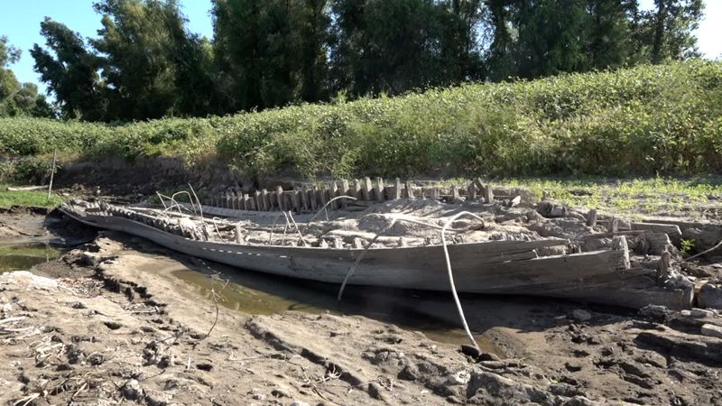 Drought-hit Mississippi River reveals 19th-century trading ship - CNN