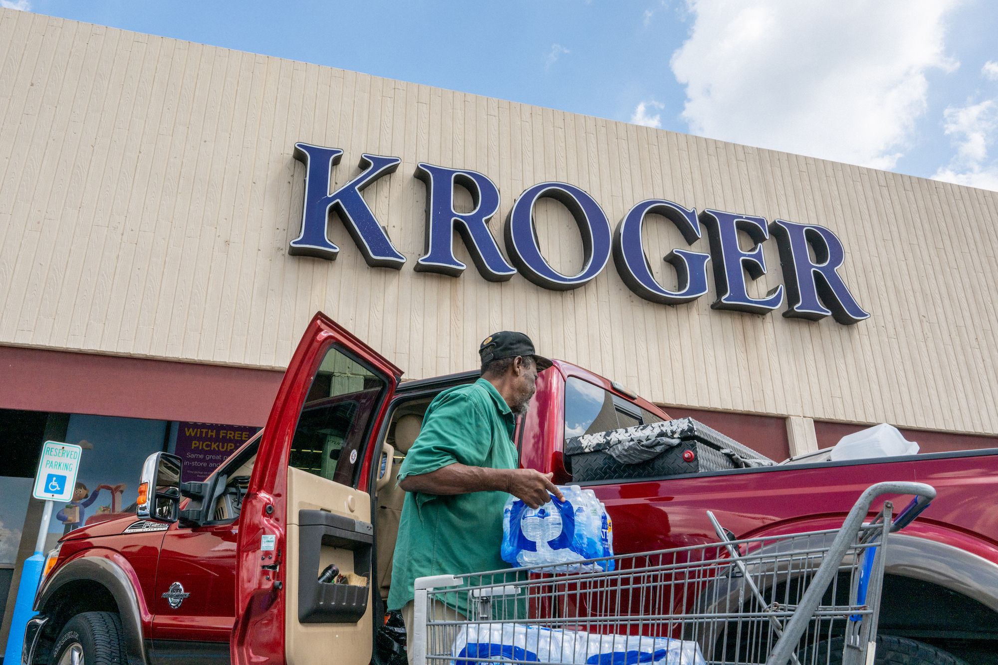 Kroger, Albertsons CEOs give details on proposed $25 billion merger