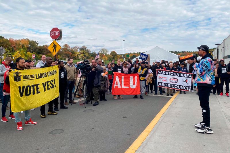 Amazon Workers Vote Against Forming Union In Upstate New York, Dealing ...