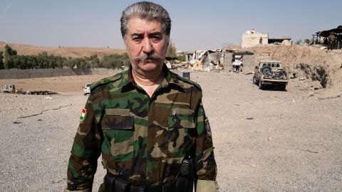 El general Hussein Yazdanpanah, que encabeza el Partido de la Libertad del Kurdistán, acusa a Teherán de utilizarlo como 