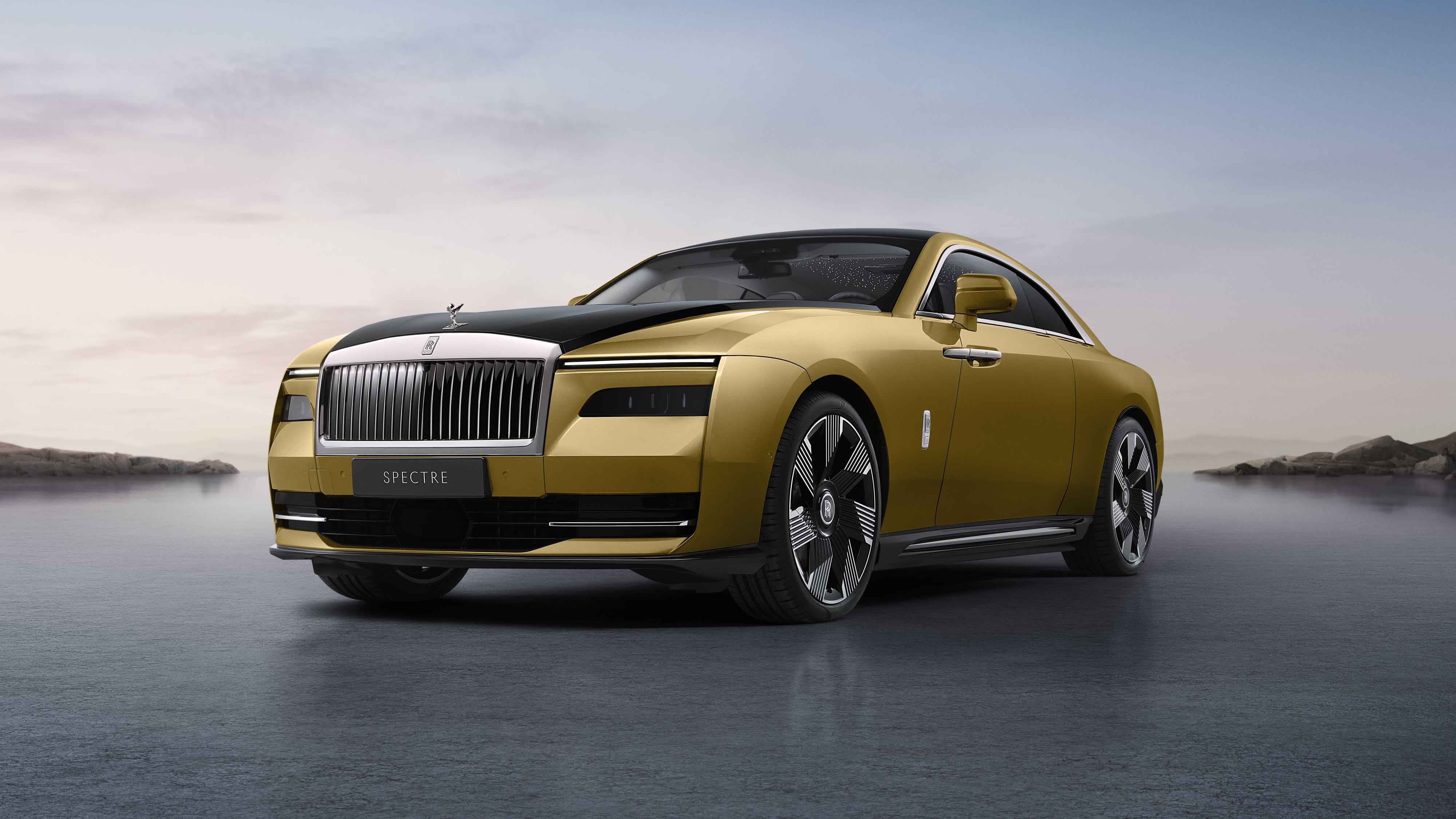 The first Rolls-Royce SUV has tricks that might actually justify