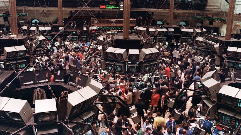 You are currently viewing It’s been 35 years since the epic Black Monday crash. What have investors learned? – CNN