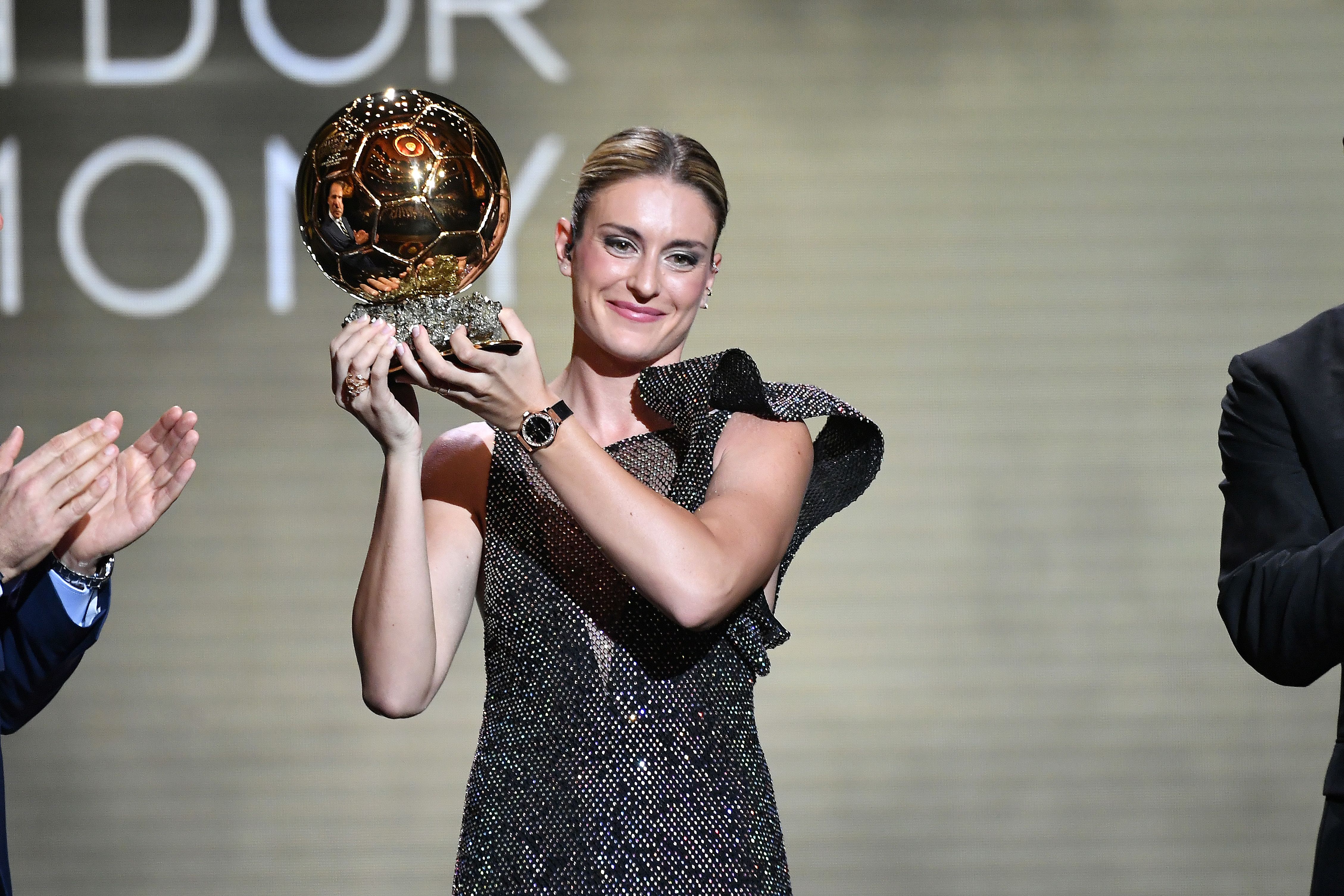 Klooster Verplaatsbaar religie Ballon d'Or ceremony: Alexia Putellas makes history, Real Madrid men's  players take offense and boos for Mbappé? | CNN