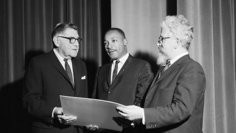 George Maislen (L), Martin Luther King Jr. and Abraham Joshua Heschel, November 20, 1963.