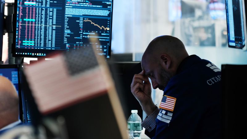 Dow bursts higher after US economy grows more than expected | CNN Business