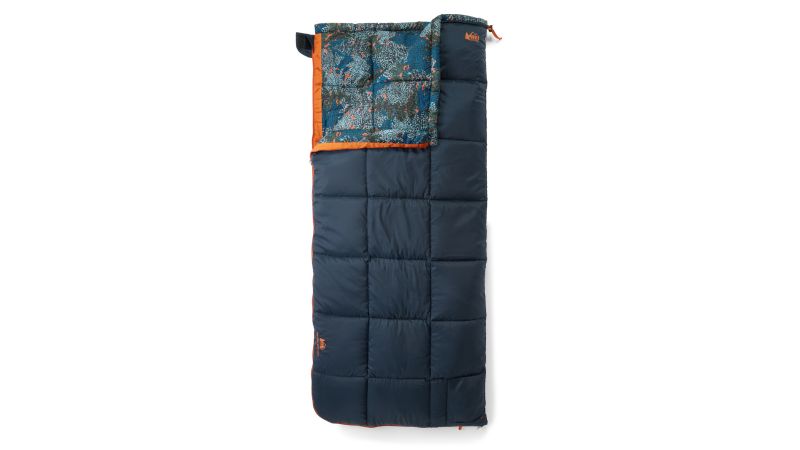 Gear guide: The right sleeping bag and pad ensure sound sleep outdoors –  Orlando Sentinel
