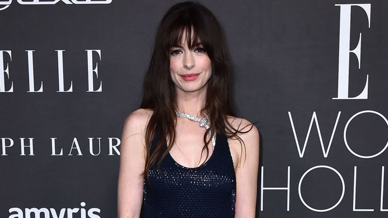 Anne Hathaway تتأمل في “الكراهية” التي تحملتها بعد فوزها بجائزة الأوسكار