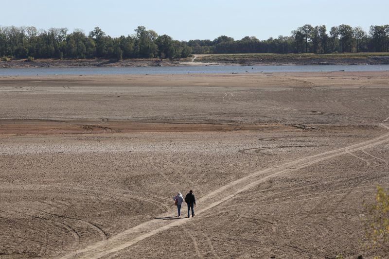 Mississippi River Has Dropped To Record-low Levels Amid Severe Drought ...