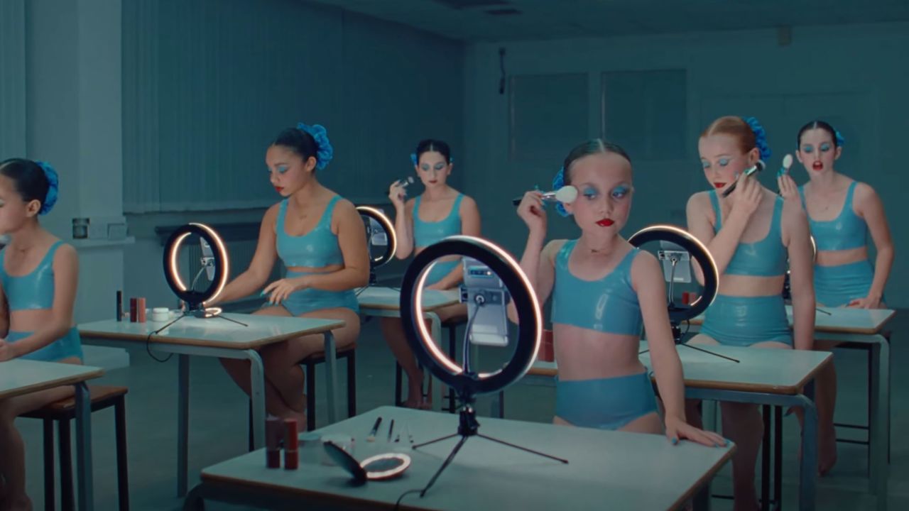 Christina Aguilera's new video for "Beautiful" makes a powerful statement on the negative effects social media has on young people's mental health.