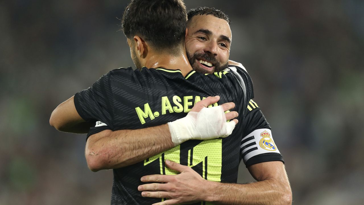 Karim Benzema continues his great week, netting a goal after claiming the 2022 Ballon d'Or on Monday.