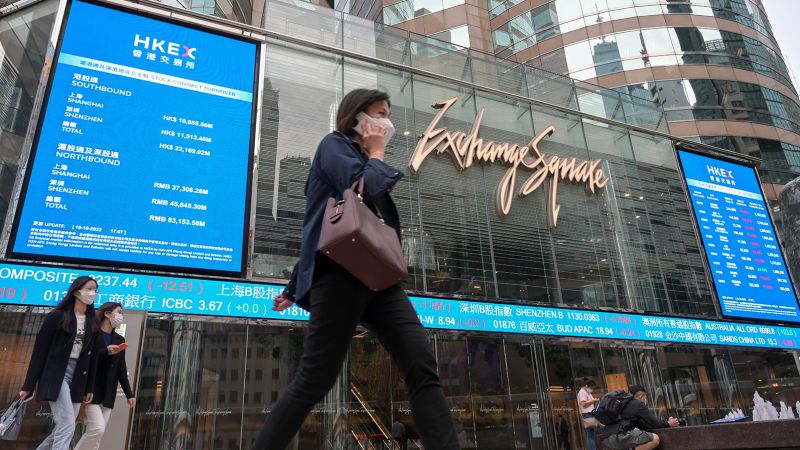Read more about the article Chinese stocks tumble to multi-year lows in New York and Hong Kong amid party congress – CNN