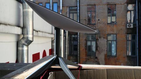 SpaceX Starlink internettterminal installert i Odesa, Sør-Ukraina, 15. mars 2022.