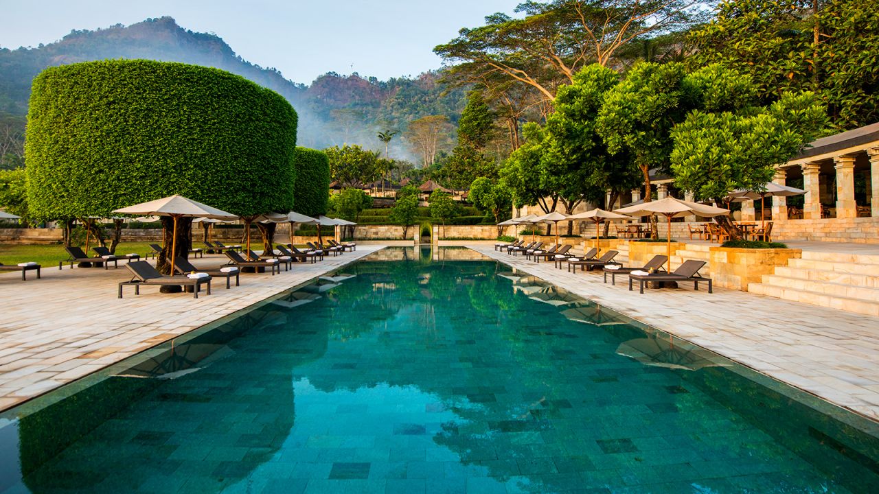 Located in the Kedu Plain in Central Java, Amanjiwo is surrounded by historical and cultural attractions.
