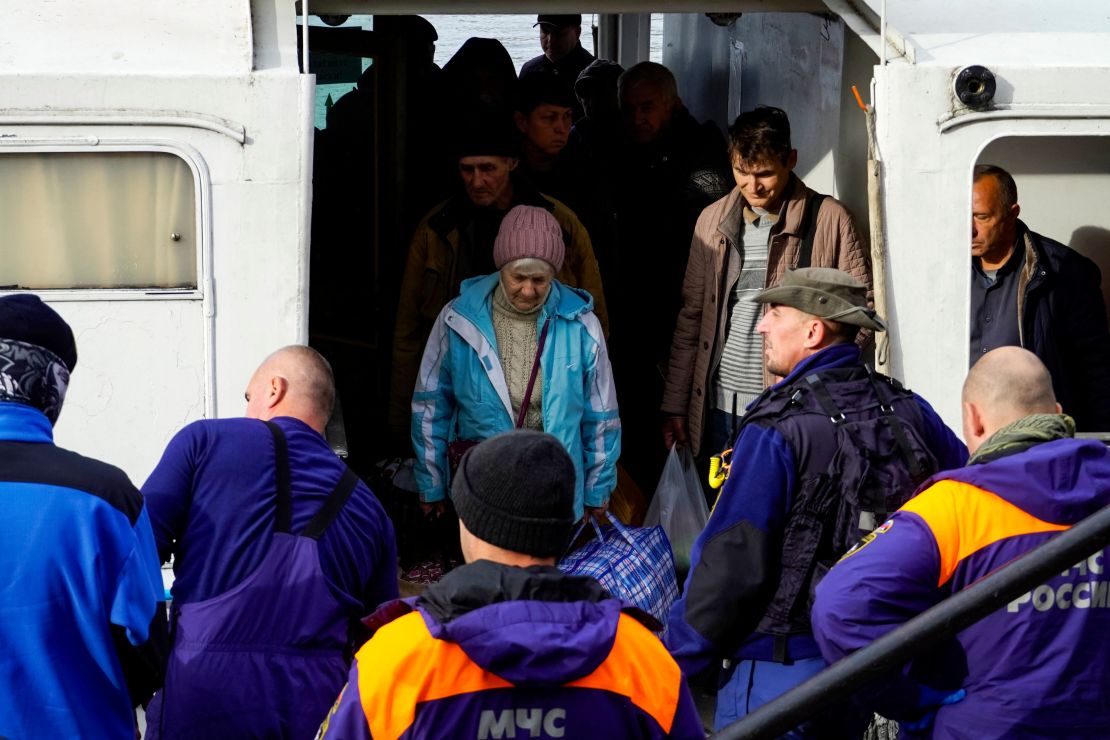 Russian authorities urged Kherson residents to leave "immediately." 