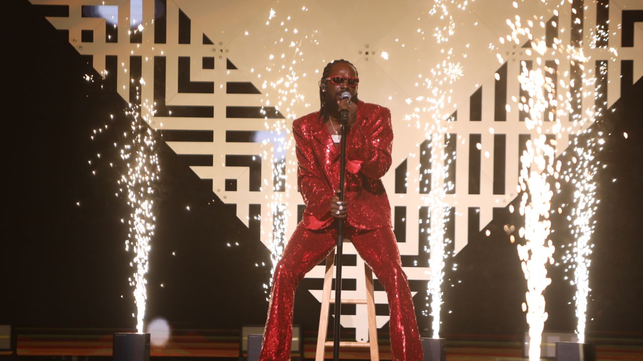Nigerian singer Adekunle Gold performed "Sinner" and won the Songwriter Award for the hit single. 
