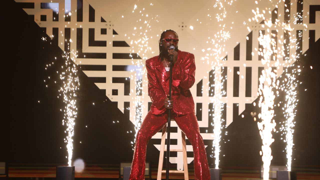 Nigerian singer Adekunle Gold performed "Sinner" and won the Songwriter Award for the hit single.