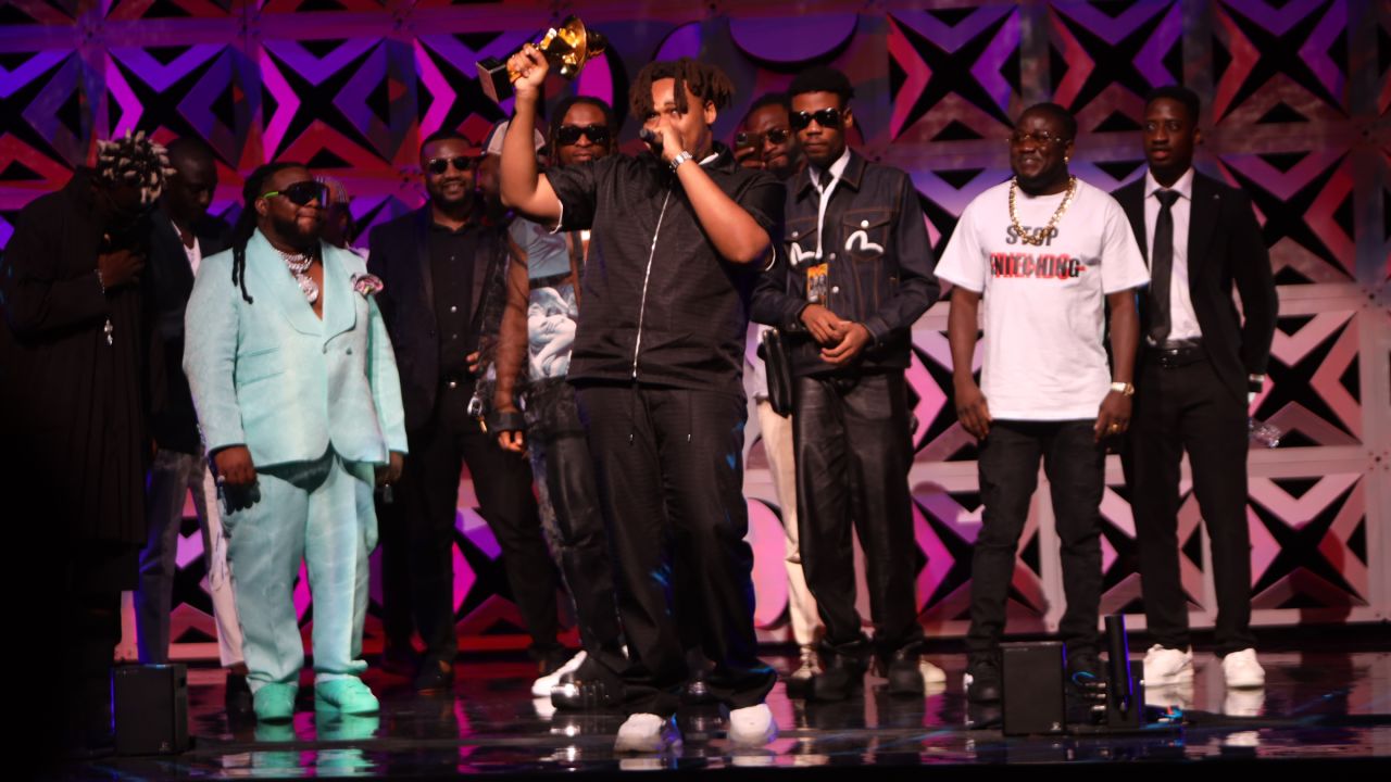 Daniel Benson, professional known as BNXN, took home the coveted Next Rated award. In his speech, BNXN dedicated the award to his late mother. In addition to be named the most promising artist of the year in review, the singer was given the keys to a new 2022 Bentley.