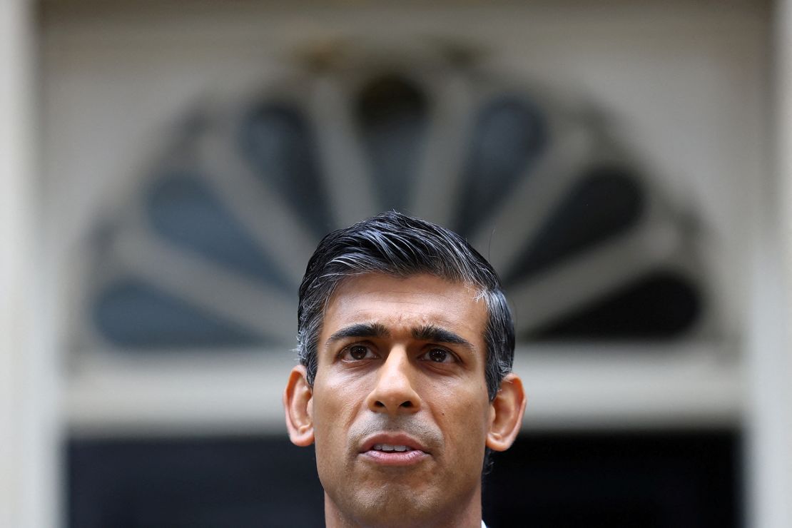 Britain's new Prime Minister Rishi Sunak delivers a speech outside Number 10 Downing Street on October 25, 2022. 