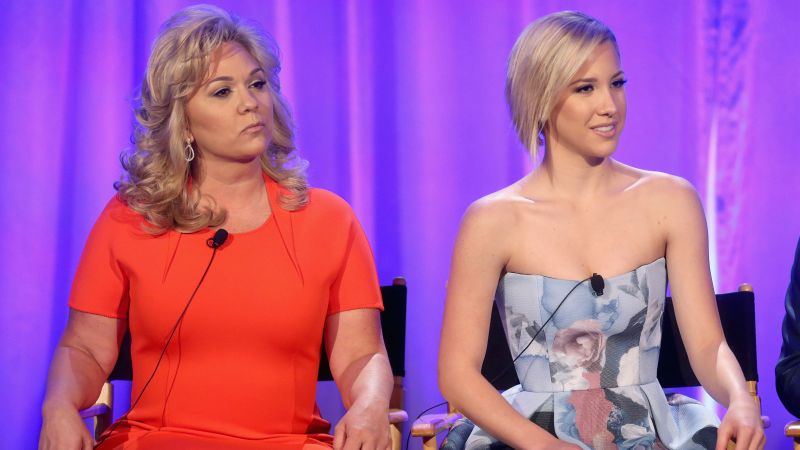 Julie and Savannah Chrisley get emotional about family’s struggle amid legal drama | CNN