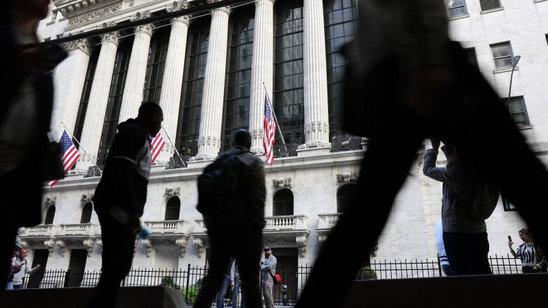 Read more about the article A recession in the US is not a slam dunk Goldman Sachs says – CNN