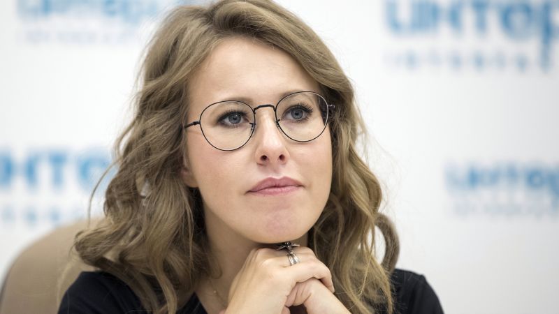 TV host and ex-presidential candidate Ksenia Sobchak flees Russia after apartment search | CNN