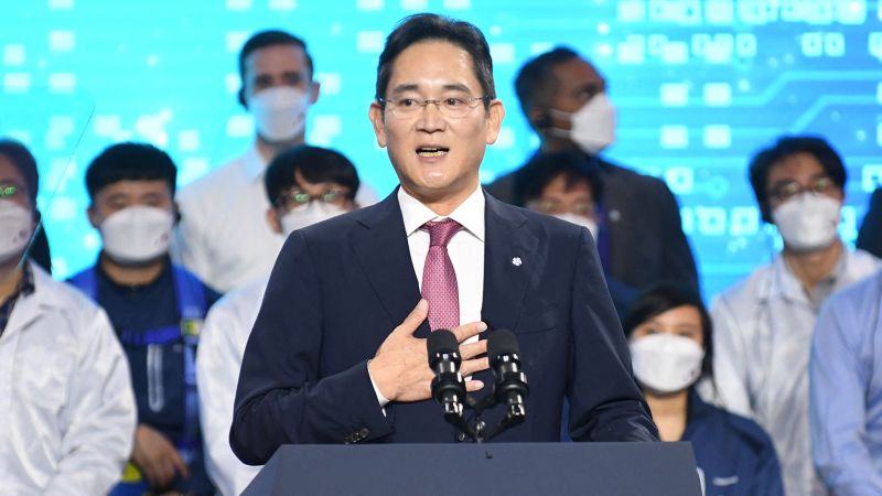 Samsung names billionaire scion Jay Y. Lee as chairman