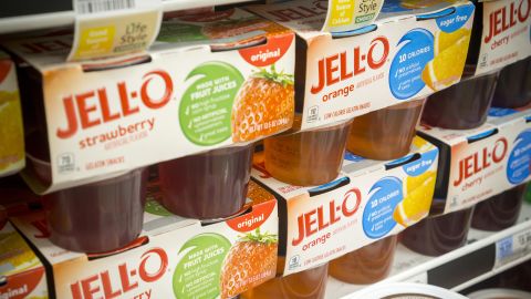 Jell-O shifted to single-serve cups and more convenient options as competition for snacks and desserts grew.