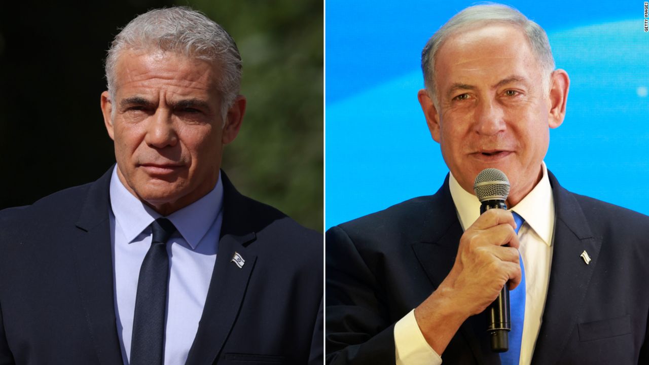 Caretaker Prime Minister Yair Lapid (left) faces a challenge from the returning Benjamin Netanyahu (right).