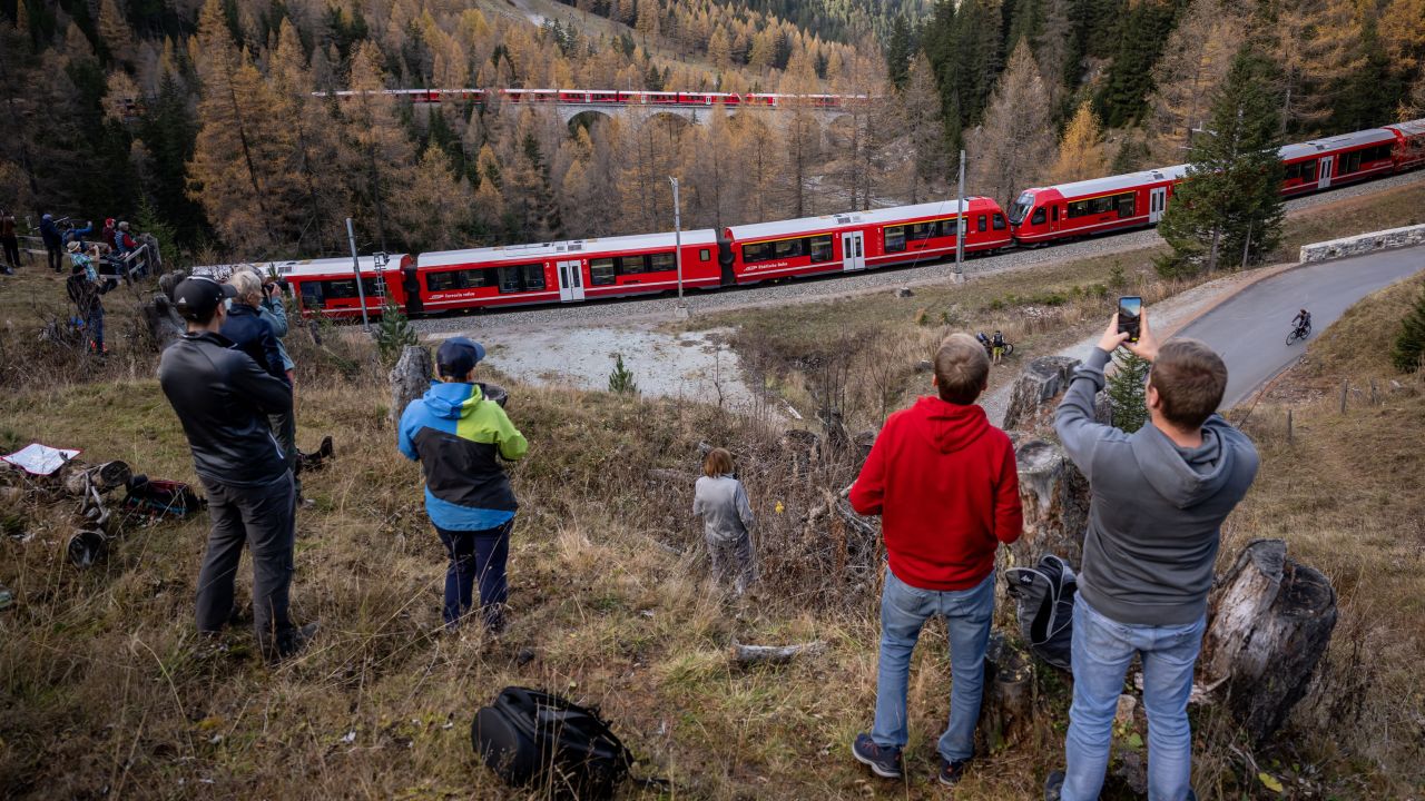 The record attempt was organized to celebrate 175 years of Swiss railways.