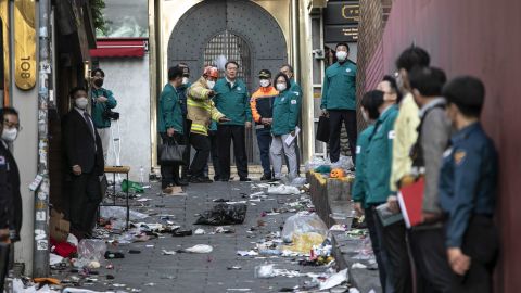 I morti includevano cittadini di dozzine di paesi.