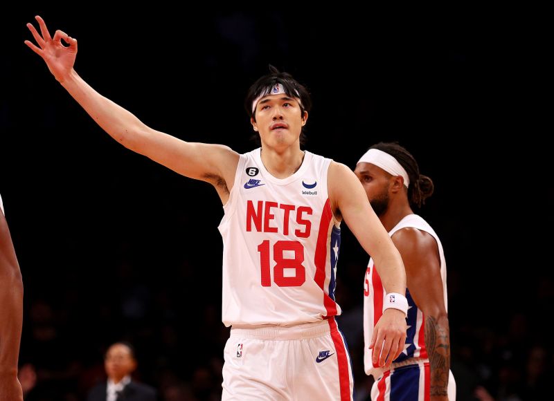 Yuta Watanabe accidentaly dunks into his own net as Brooklyn Nets