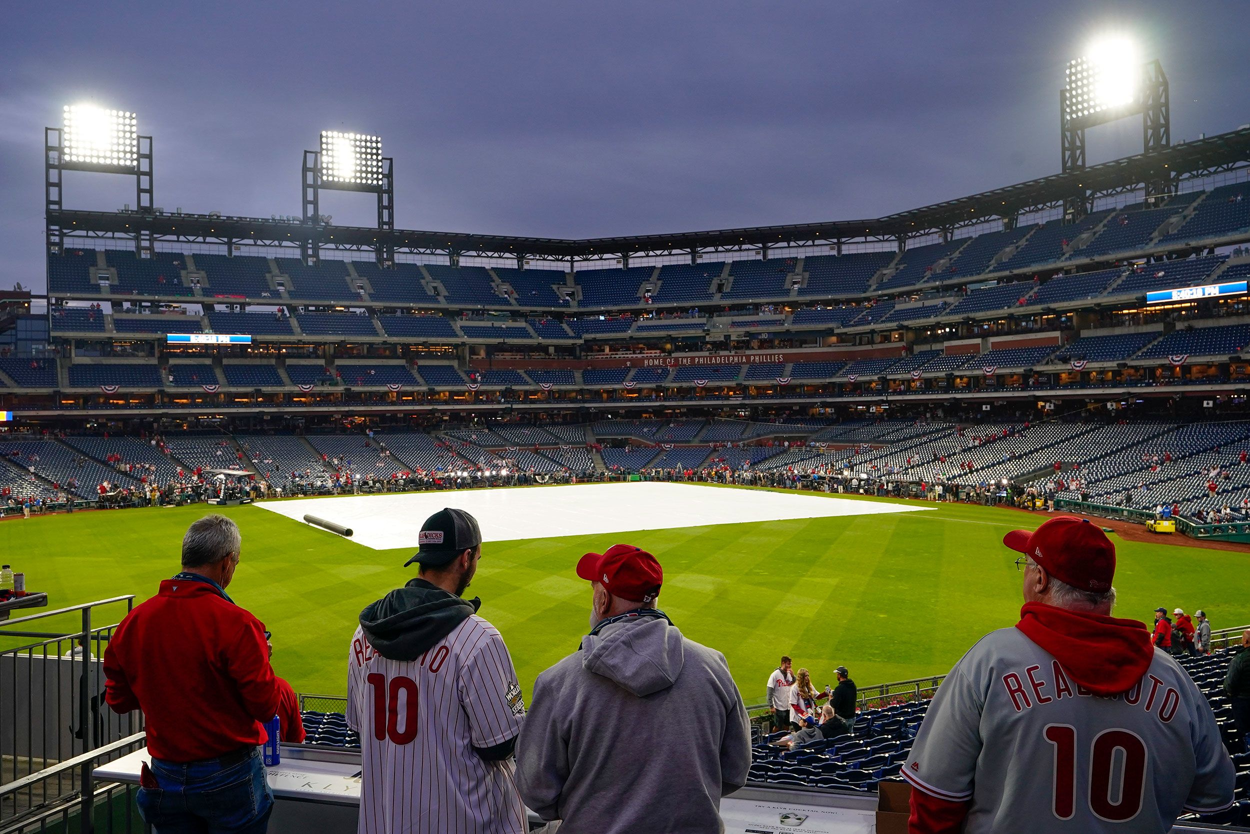 Astros-Phillies World Series Game 3 postponed due to rain