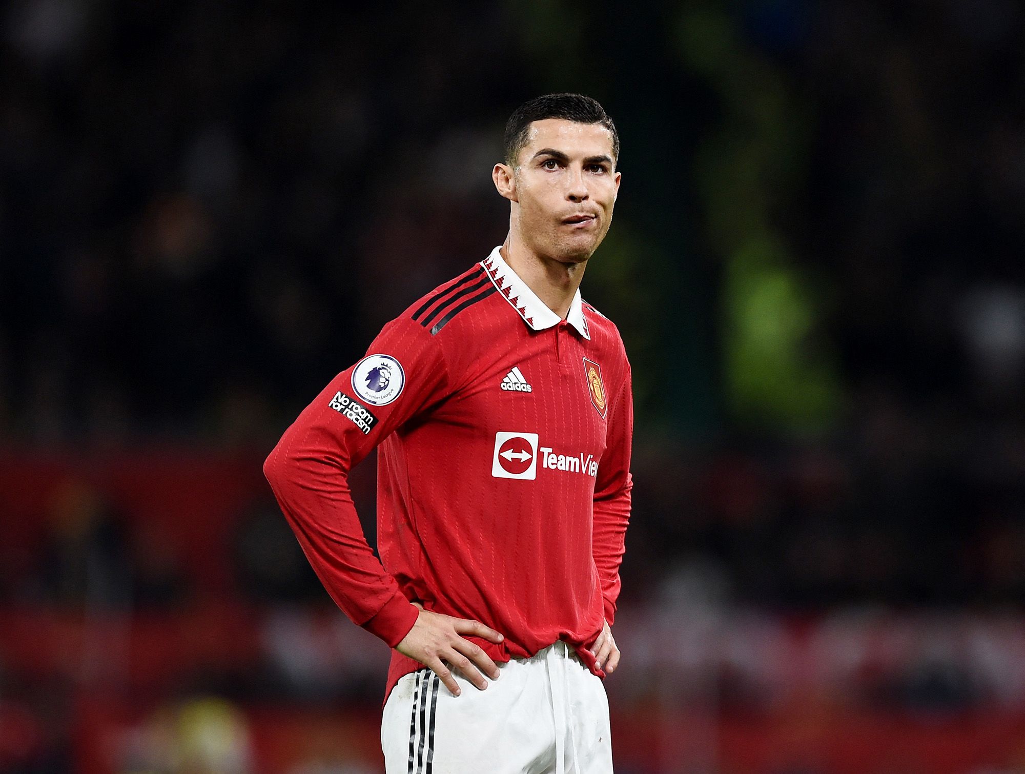 Cristiano Ronaldo snubs Gary Neville following criticism of the Manchester  United forward's behavior | CNN