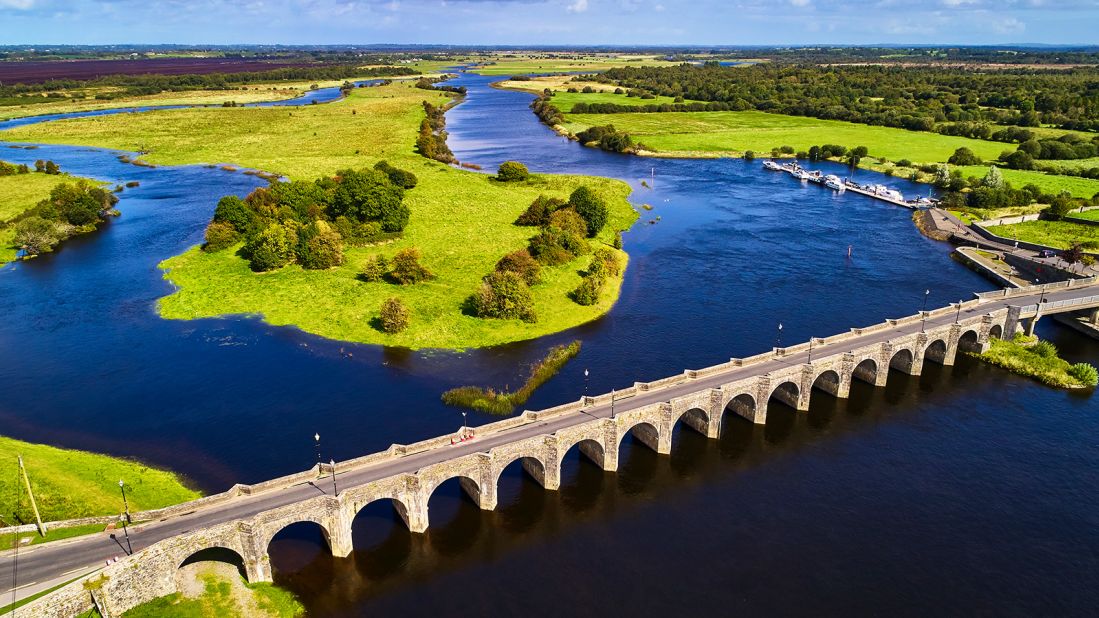 <strong>Irish Midlands:</strong> The Shannon River runs through County Offaly in the often-overlooked Midland Region of Ireland.