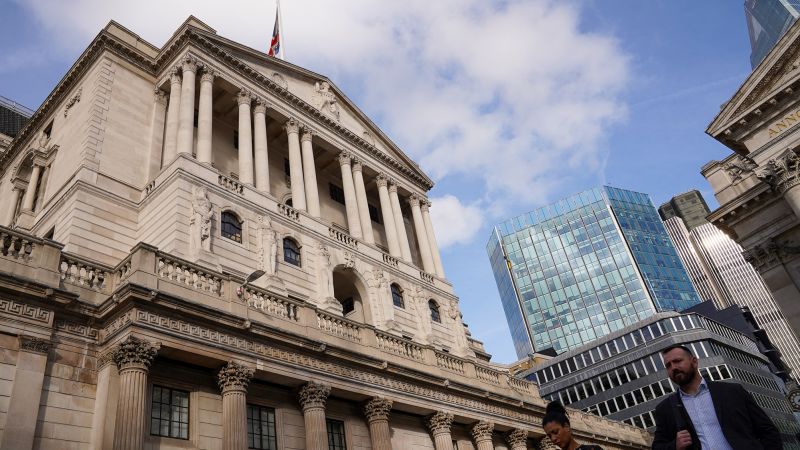 Read more about the article Bank of England fights inflation with biggest rate hike in 33 years – CNN