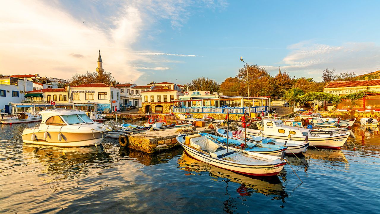 The island sits in the Aegean, off the coast of mainland Turkey.
