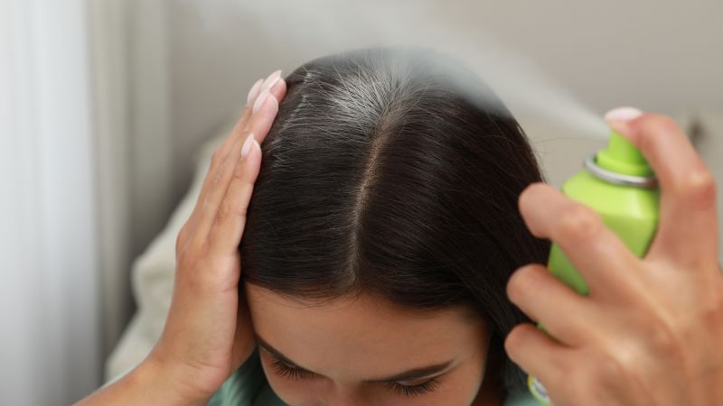 Independent lab finds ‘disturbing’ levels of cancer-causing chemicals in several types of dry shampoo products, report claims
