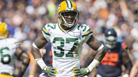 Sam Shields on the field during a game against the Chicago Bears at Soldier Field on September 13, 2015.