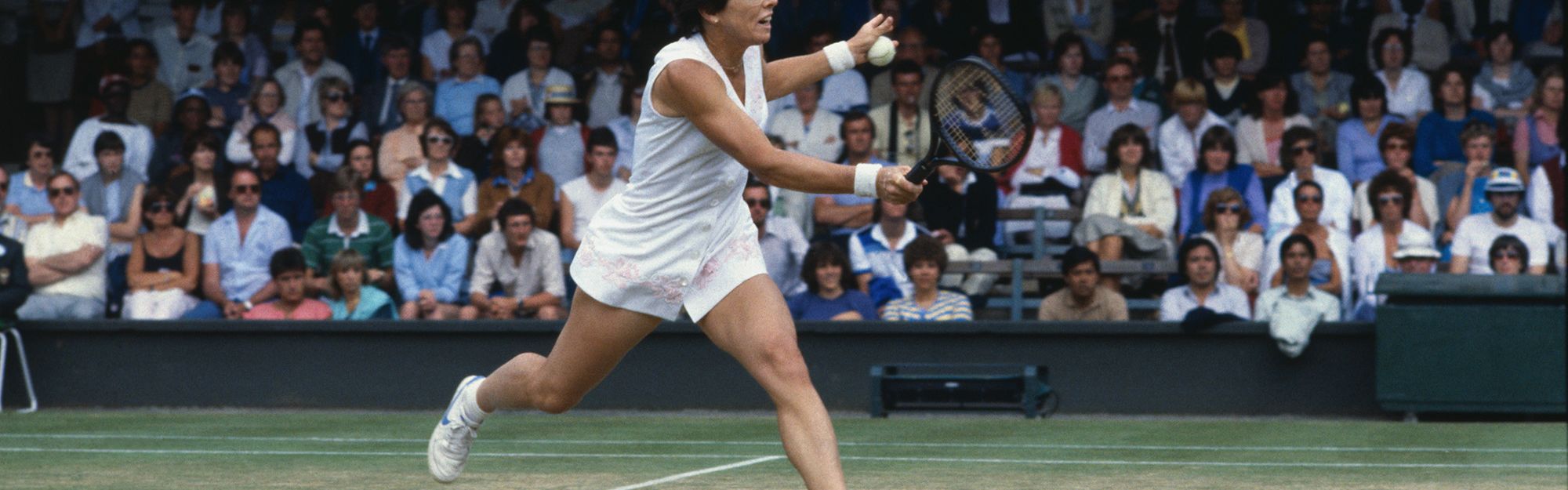 Billie Jean King's 'pet peeve' is Wimbledon's 'horrible' all white uniform  policy | CNN