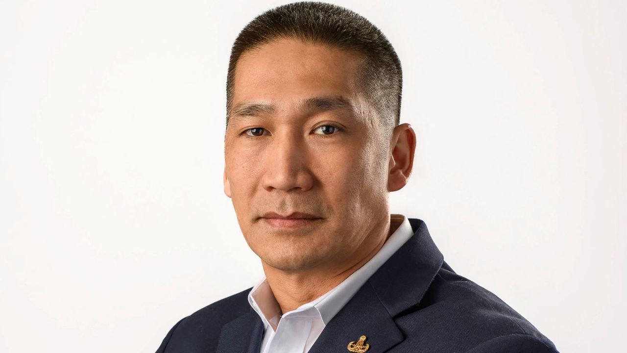 republican-navy-veteran-hung-cao-launches-challenge-to-virginia-sen
