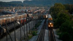 LOUISVILLE, KENTUCKY - SEPTEMBER 14 :   

CSX Transportation Inc. freight trains sit parked in a railroad yard ahead of a potential freight rail workers union strike in Louisville, Kentucky on Sept. 14, 2022. (Photo by Luke Sharrett for The Washington Post via Getty Images)