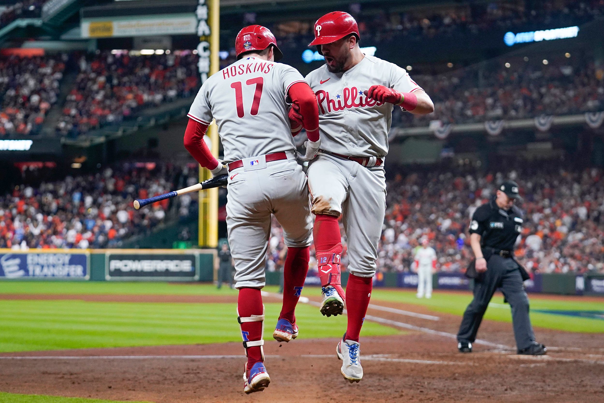 2022 MLB Playoffs: Jean Segura delivers with bat, glove in Phillies' Game 3  win