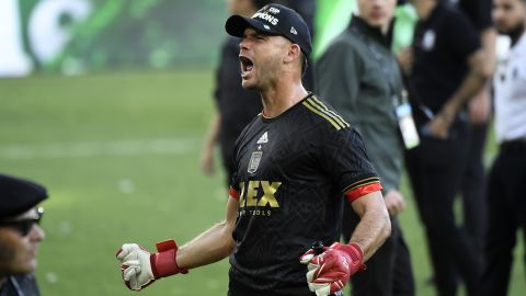 McCarthy celebrates LAFC's victory in Los Angeles.