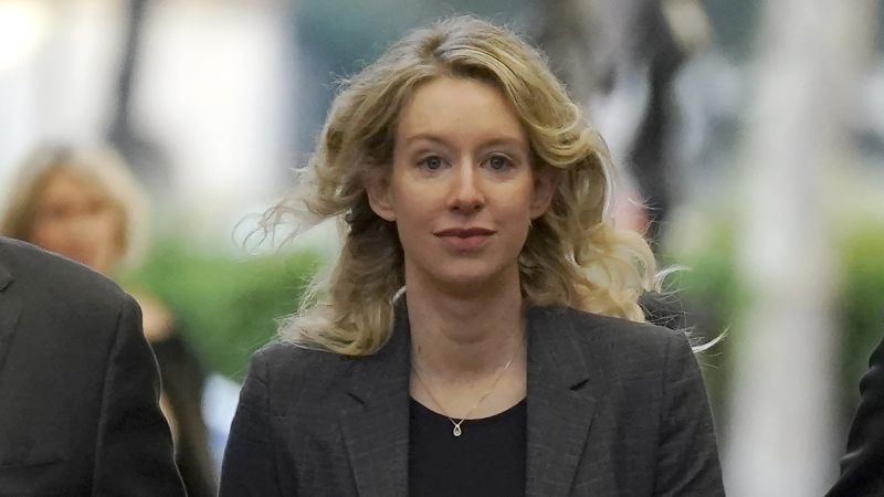 Elizabeth Holmes Delays Start Of Prison Sentence With Last Minute   221108080552 Elizabeth Holmes San Jose Court 1017 