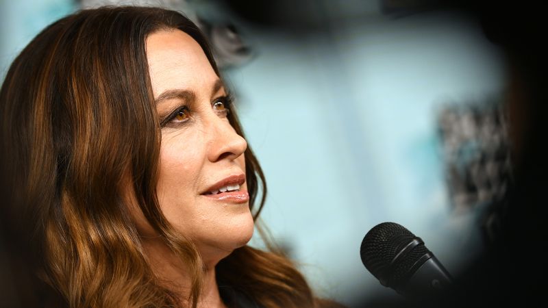 Alanis Morissette Explains Bowing Out Of Rock Hall Of Fame Ceremony Cnn