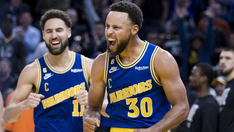 Steph Curry drops 47 points against the Sacramento Kings to snap the Golden State Warriors’ 5-game skid | CNN