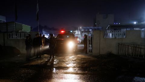 Iraqi security forces stand guard outside the hospital where the body of a dead US citizen is being held in Baghdad, Iraq, November 7, 2022. REUTERS / Ahmed Saad