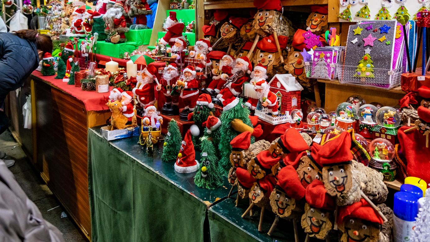 <strong>Fira de Santa Llucia: T</strong>he bustling market, held outside Barcelona Cathedral, is separated into four sections, nativity and figurines, greenery and plants, crafts and simbombes.