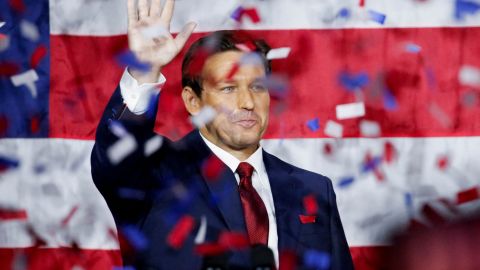 Republican Florida Governor Ron DeSantis celebrates onstage during his 2022 U.S. midterm elections night party in Tampa, Florida, U.S., November 8, 2022. REUTERS/Marco Bello